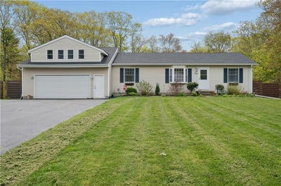 /international/us/20-oak-hill-drive-exeter-ri-110108178669/