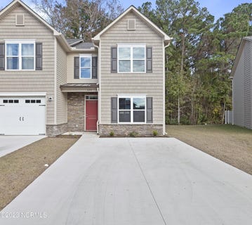 /international/us/463-sullivan-loop-road-midway-park-nc-110100221909/