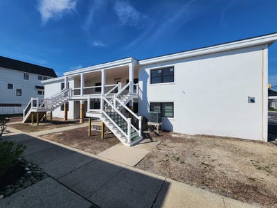 /international/us/9301-third-avenue-stone-harbor-nj-110107055954/