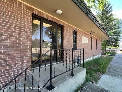 /international/us/722-cedar-avenue-kemmerer-wy-110092873995/