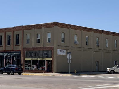 /international/us/235-broadway-yankton-sd-110093715865/?lang=en