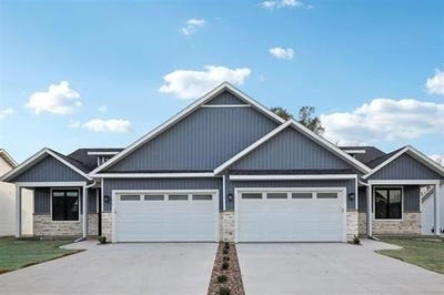 /international/us/305-willow-street-pardeeville-wi-110100680310/