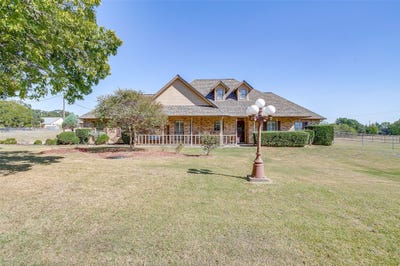 /international/us/144-trailwood-drive-joshua-tx-110108384772/