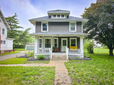 /international/us/732-4th-st-meadow-grove-ne-110108179251/