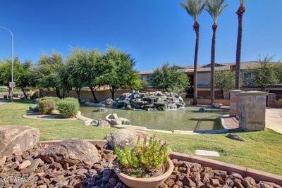 /international/us/705-w-queen-creek-road-chandler-az-110108387648/