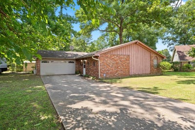 /international/us/14-hunters-cove-pine-bluff-ar-110108494402/