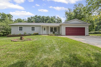 /international/us/9363-silverside-drive-south-lyon-mi-110101461167/?lang=en