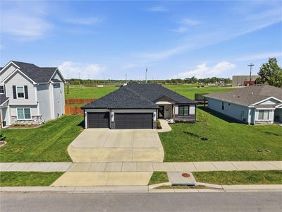 /international/us/2532-elm-street-eudora-ks-110107540941/