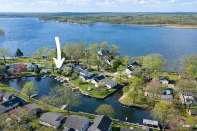 /international/us/11637-algonquin-drive-pinckney-mi-110108682290/