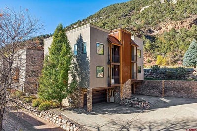 /international/us/1422-animas-view-drive-durango-co-110108566483/