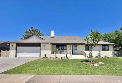 /international/us/1316-e-19th-avenue-hutchinson-ks-110107289345/