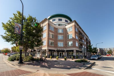 /international/us/100-s-emerson-street-mount-prospect-il-110110274912/