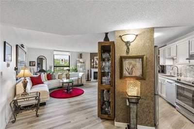 /international/us/6615-lake-shore-drive-s-richfield-mn-110100809118/?lang=en