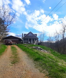 /international/us/168-roundbarn-rd-mannington-wv-110108354520/