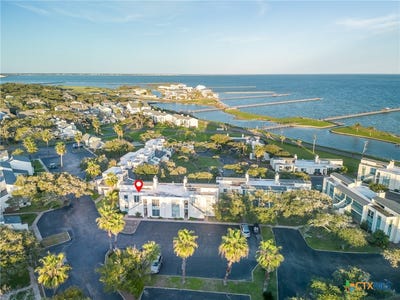 /international/us/2003-n-fulton-beach-road-rockport-tx-110098680911/