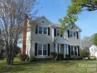 /international/us/8431-leeper-drive-charlotte-nc-110106718148/
