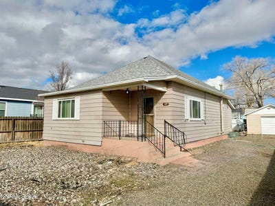 /international/us/68-west-5th-street-battle-mountain-nv-110107015008/