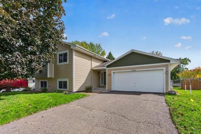 /international/us/18029-83rd-avenue-n-maple-grove-mn-110120579890/