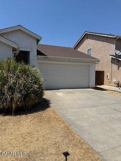 /international/us/1019-sparrow-hawk-lane-patterson-ca-110100595126/