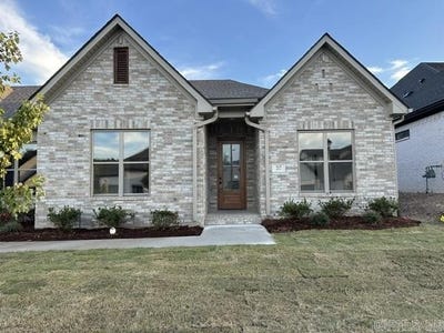 /international/us/217-edgewood-circle-little-rock-ar-110107304897/