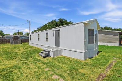 /international/us/902-flamingo-granbury-tx-110108507784/