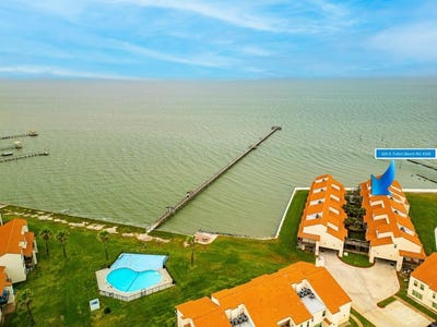 /international/us/620-s-fulton-beach-road-rockport-tx-110095780372/