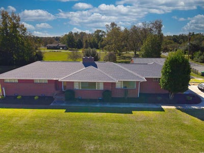/international/us/5408-main-st-loris-sc-110103270780/