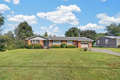 /international/us/230-eastview-drive-madisonville-ky-110120536092/