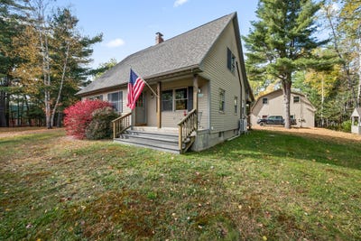 /international/us/31-rangeley-avenue-rangeley-me-110120497381/