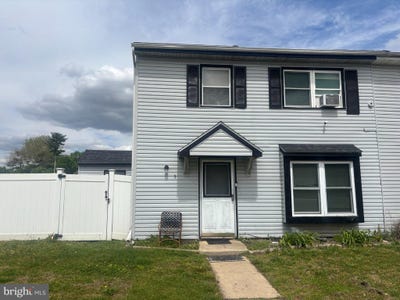/international/us/5-locust-court-sicklerville-nj-110108220865/