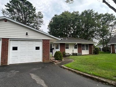 /international/us/247-newcastle-court-ridge-ny-110101179700/?lang=es