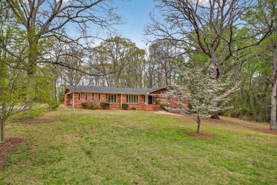 /international/us/3121-cannons-campground-road-spartanburg-sc-110106930246/