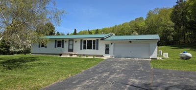 /international/us/5505-n-3-mile-rd-hessel-mi-110107507054/