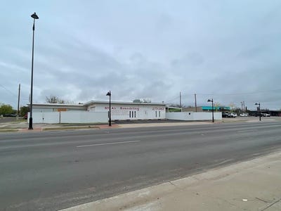 /international/us/1920-n-chadbourne-st-san-angelo-tx-110098514931/