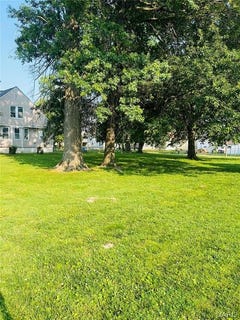 /international/us/623-and-627-vest-avenue-valley-park-mo-110084886596/?lang=en