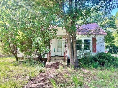 /international/us/621-3rd-avenue-se-aliceville-al-110108659182/