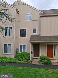 /international/us/154-w-woodlake-drive-marlton-nj-110099961930/