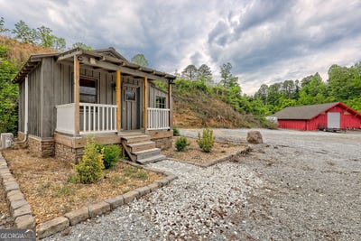 /international/us/7506-highway-441-lakemont-ga-110099515092/