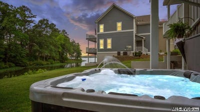 /international/us/115-rowboat-way-littleton-nc-110120028142/