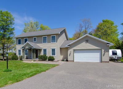 /international/us/2831-westview-marquette-mi-110099907086/