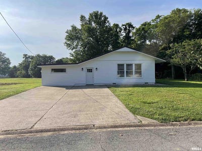 /international/us/208-dorris-drive-metropolis-il-110099981670/