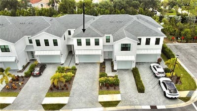 /international/us/13057-pembroke-dr-naples-fl-110102918353/