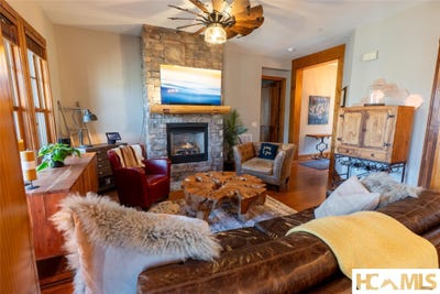 /international/us/100-saddle-notch-lane-tuckasegee-nc-110108340379/