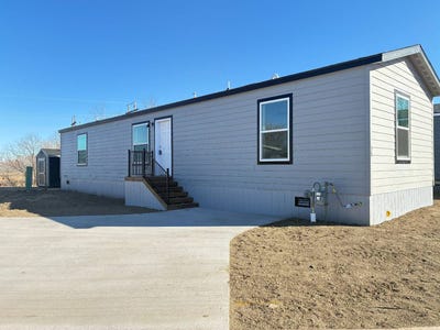 /international/us/2780-38-143rd-ave-rapid-city-sd-110104914501/