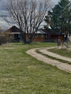 /international/us/27111-godowa-springs-road-beatty-or-110107418601/