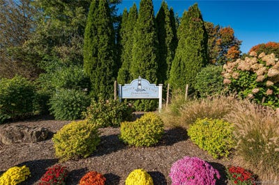 /international/us/53-summerfield-lane-n-aquebogue-ny-110120149786/