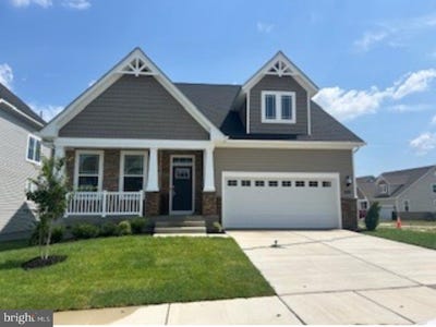 /international/us/10032-shenandoah-lane-white-plains-md-110101241286/