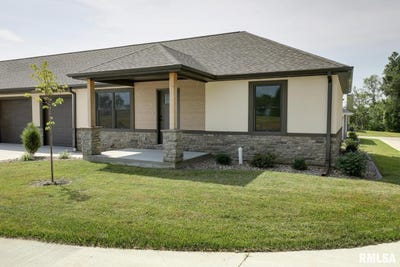 /international/us/2817-n-23rd-street-quincy-il-110100996472/