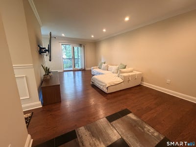 /international/us/10-scuppo-road-danbury-ct-110108611306/