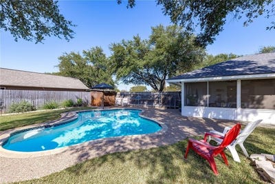 /international/us/104-highview-rd-georgetown-tx-110107574300/
